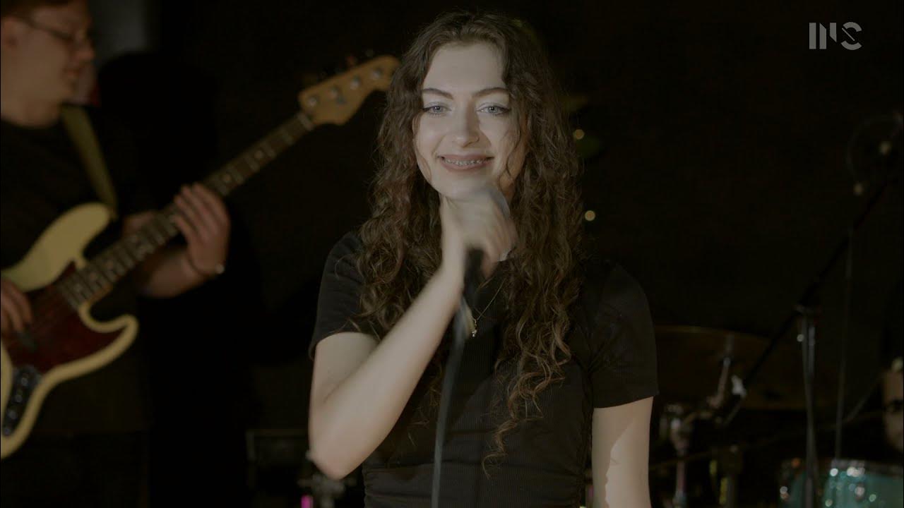 Karolina Szkiłądź – Zapach świeżości // Idziemy na solo! vol. 2